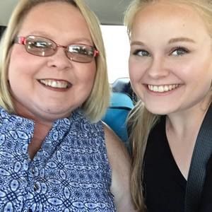 Meet your Posher, Lynelle